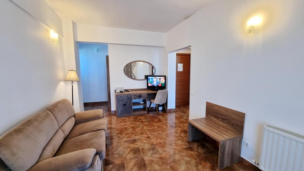 Hotel Florida Mamaia Exteriér fotografie