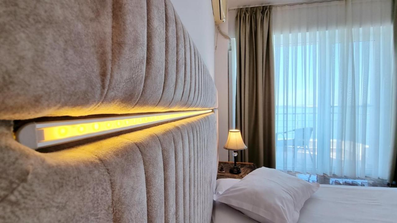 Hotel Florida Mamaia Exteriér fotografie